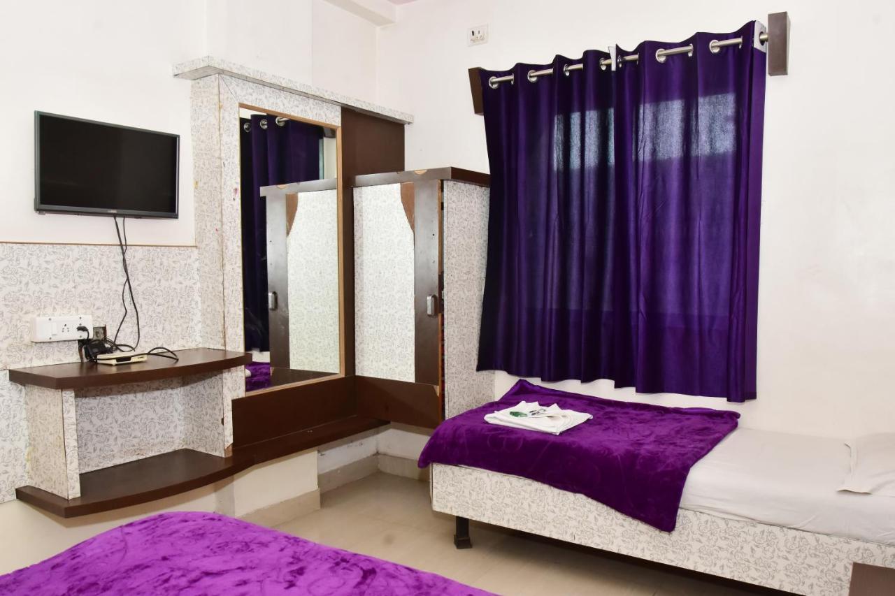 Hotel Temple Sai Shirdi Zewnętrze zdjęcie
